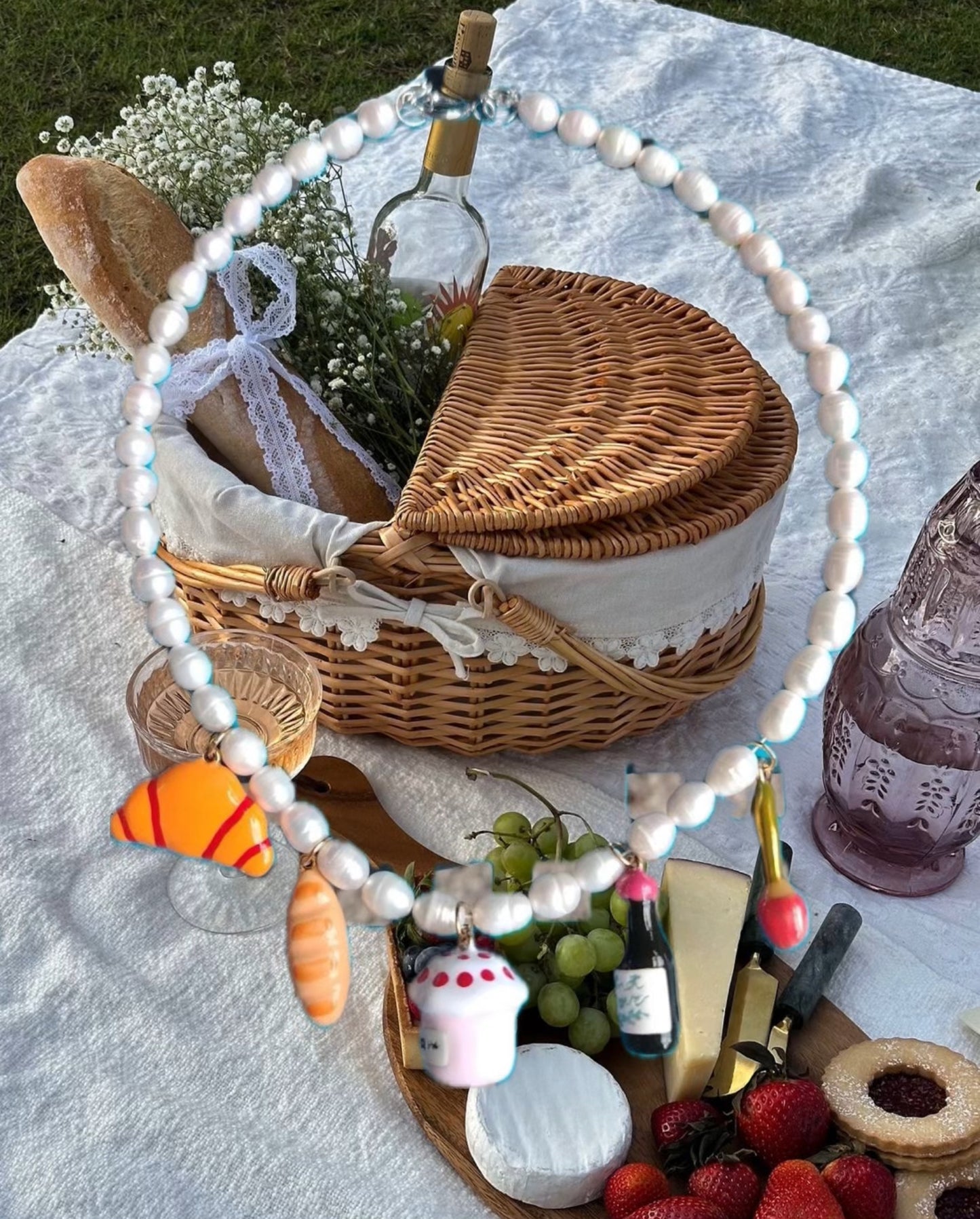Picnic necklace