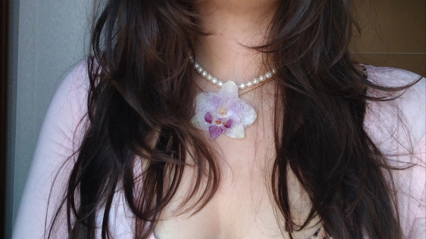 Collana orchidea e perle