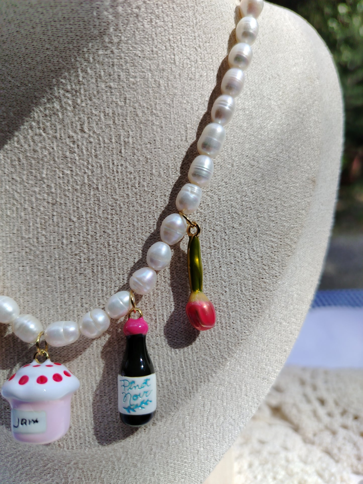 Picnic necklace