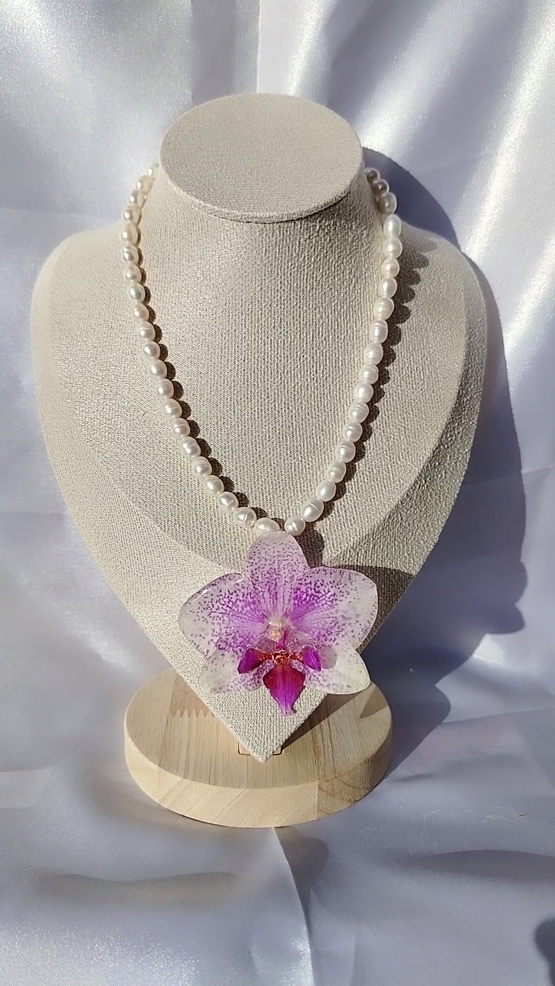 Collana orchidea e perle